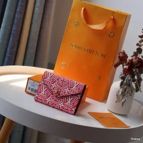 Bags 208B570074 LV 0807